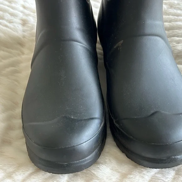 Hunter Classic Black Waterproof Boots - Picture 10 of 10